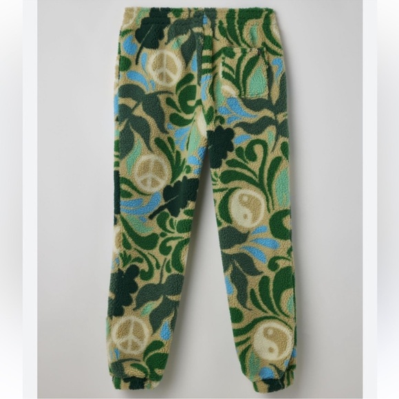 Parks Project x Urban Outfitters UO Exclusive Peace Fleece...